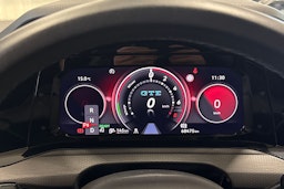 valkoinen Volkswagen Golf 2021 kuva 14.