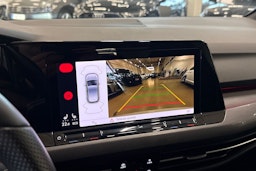 valkoinen Volkswagen Golf 2021 kuva 22.