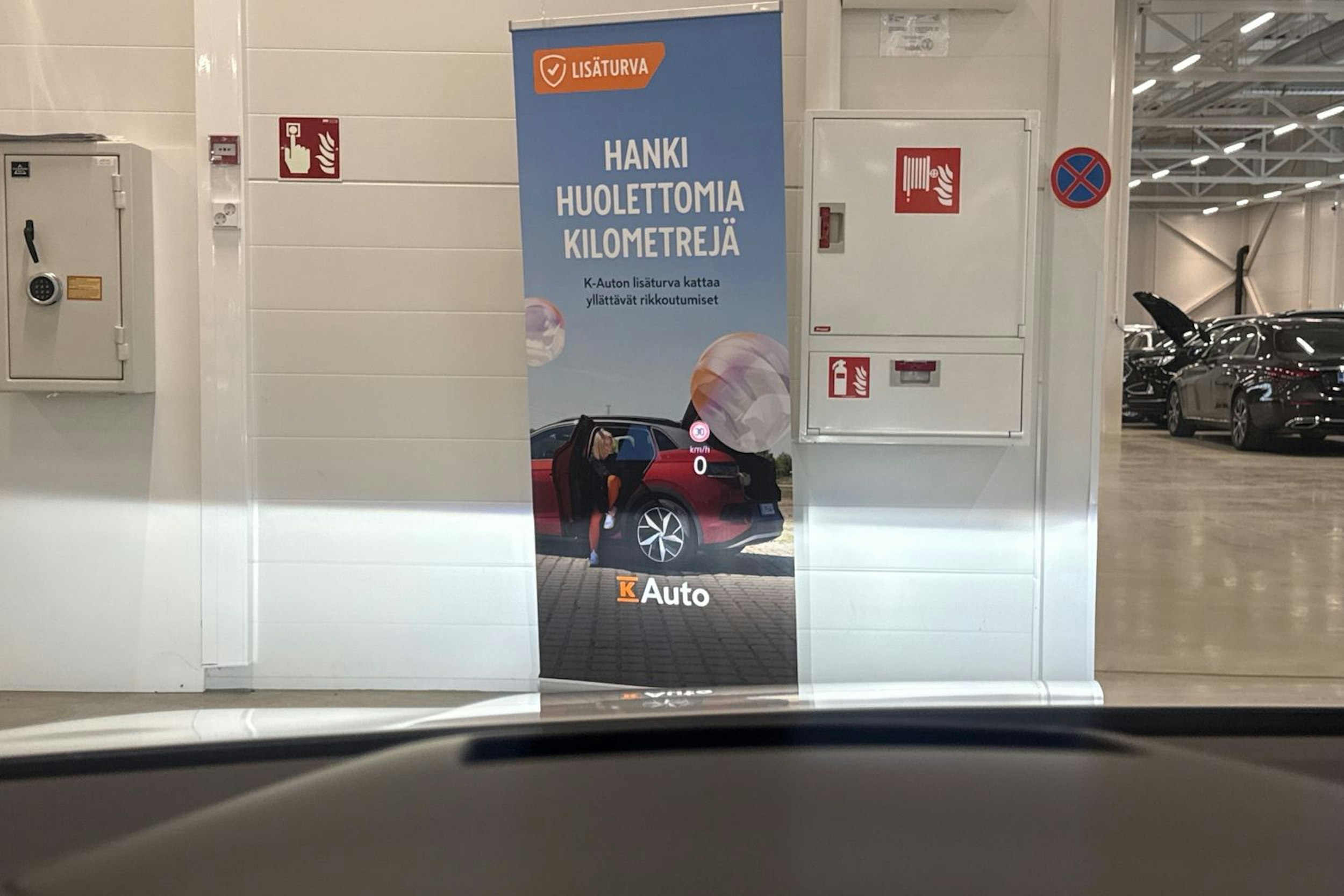 valkoinen Volkswagen Golf 2021 kuva 23.