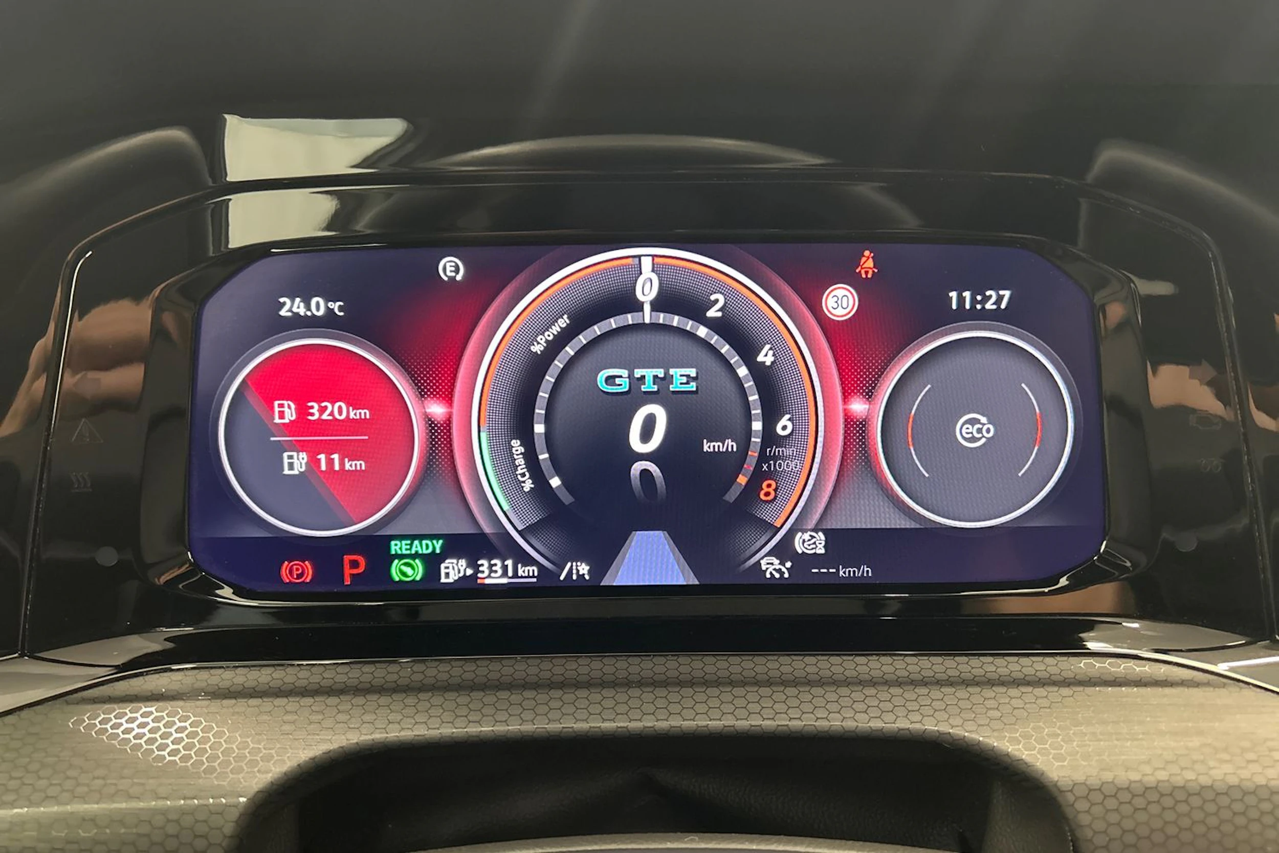 valkoinen Volkswagen Golf 2021 kuva 11.