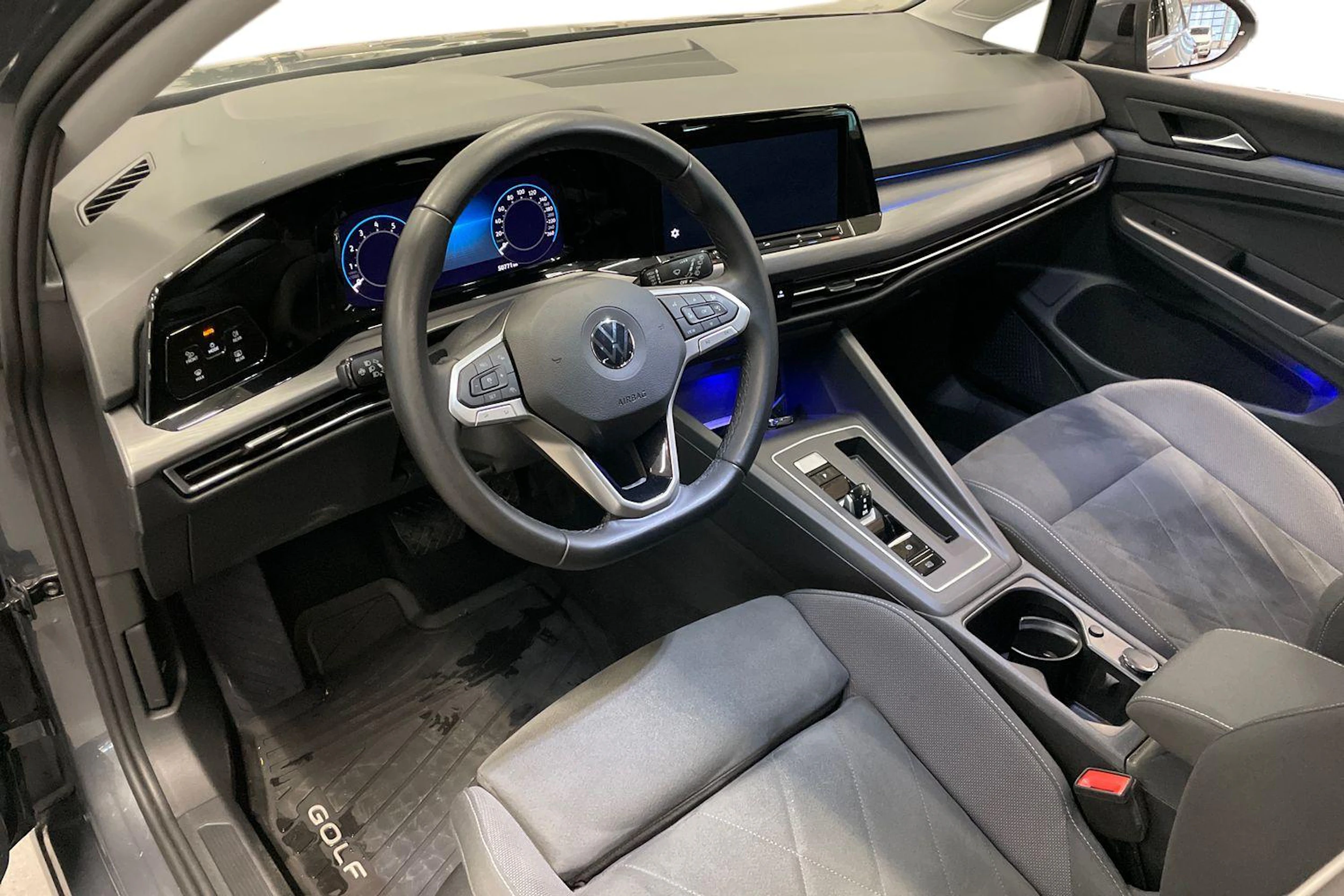 Harmaa Volkswagen GOLF 2021 kuva 6.