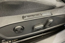 Harmaa Volkswagen GOLF 2021 kuva 11.