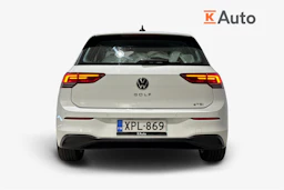 valkoinen Volkswagen Golf 2021 kuva 3.