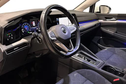 valkoinen Volkswagen Golf 2021 kuva 6.