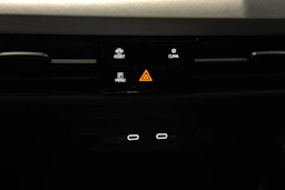 valkoinen Volkswagen Golf 2021 kuva 27.