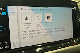 valkoinen Volkswagen Golf 2021 kuva 22.