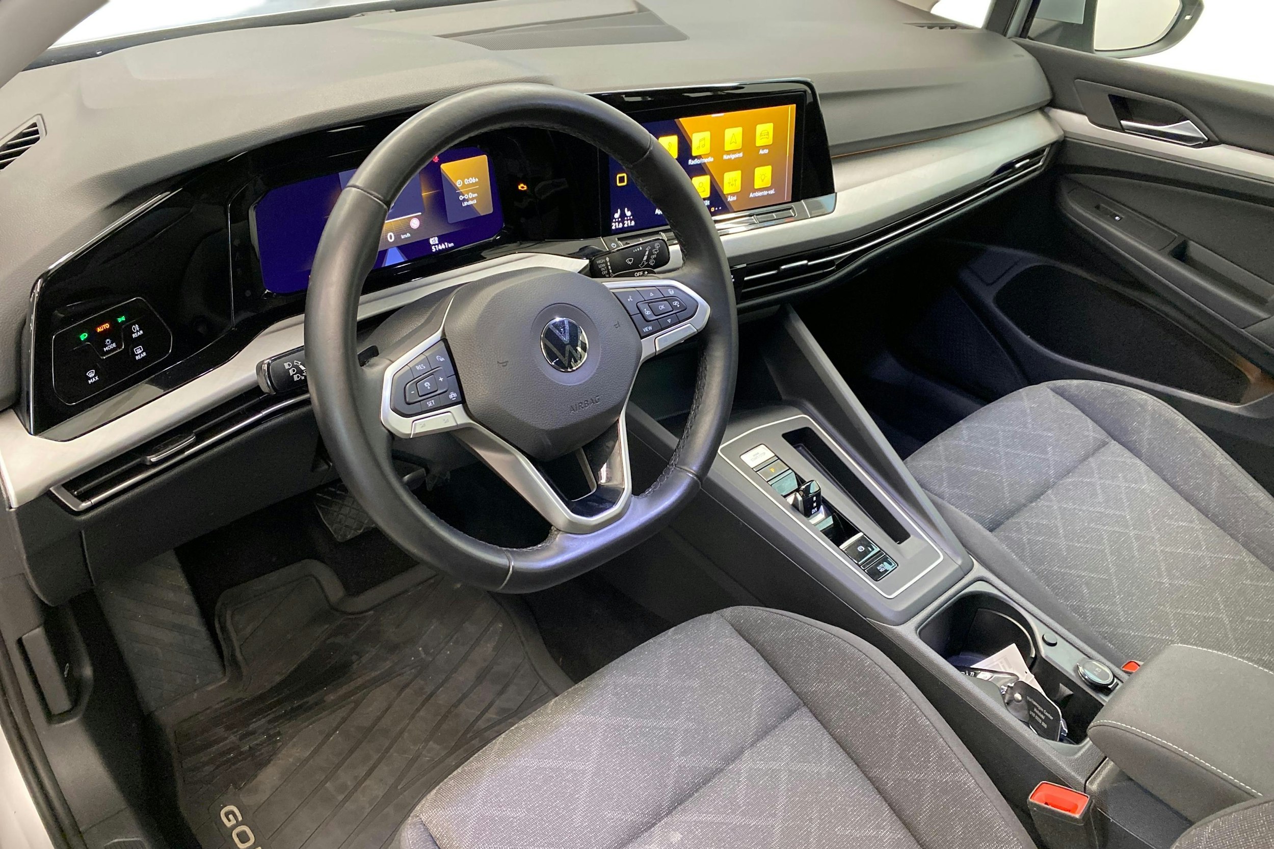 hopea Volkswagen Golf 2021 kuva 7.