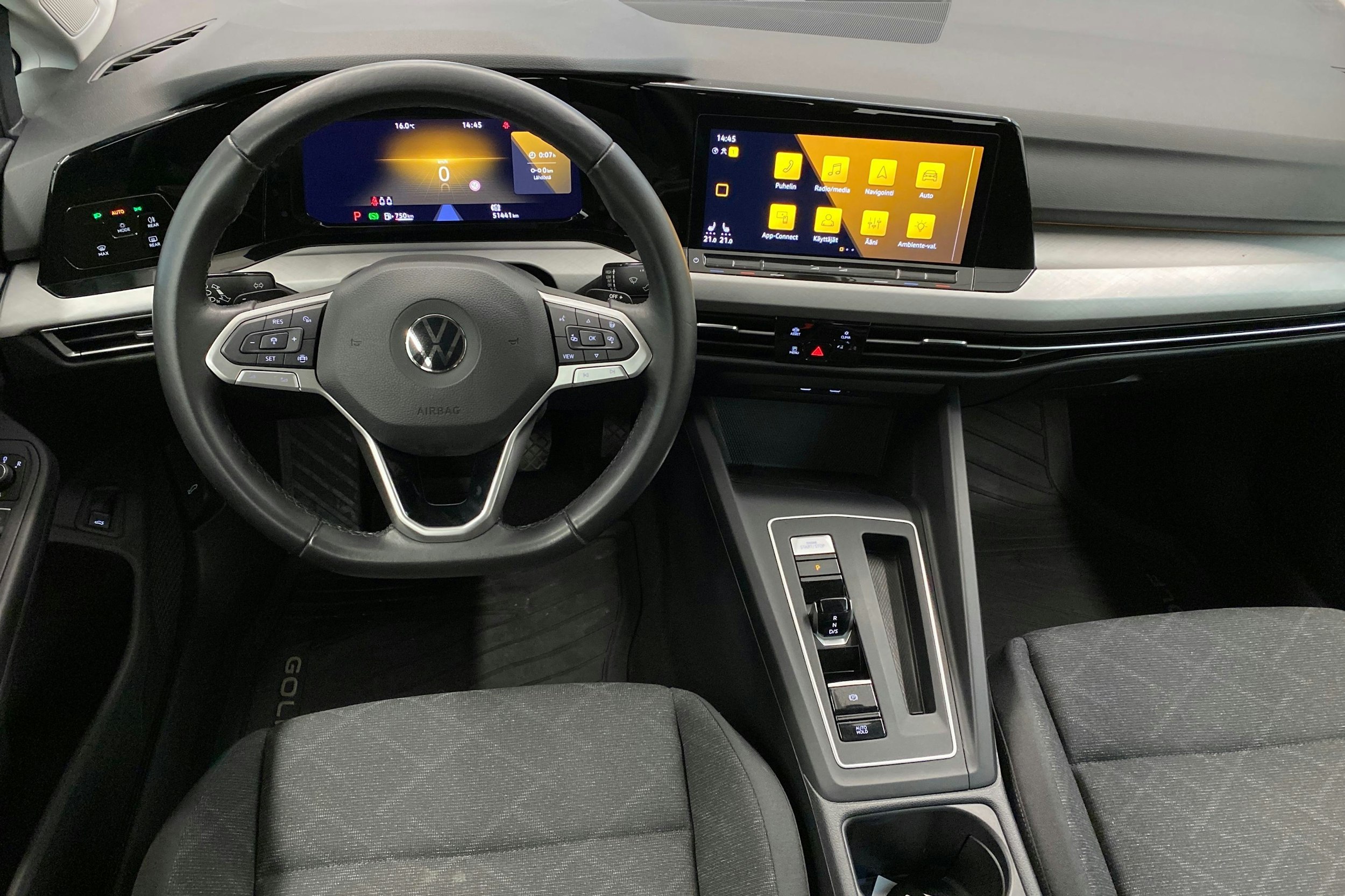 hopea Volkswagen Golf 2021 kuva 9.