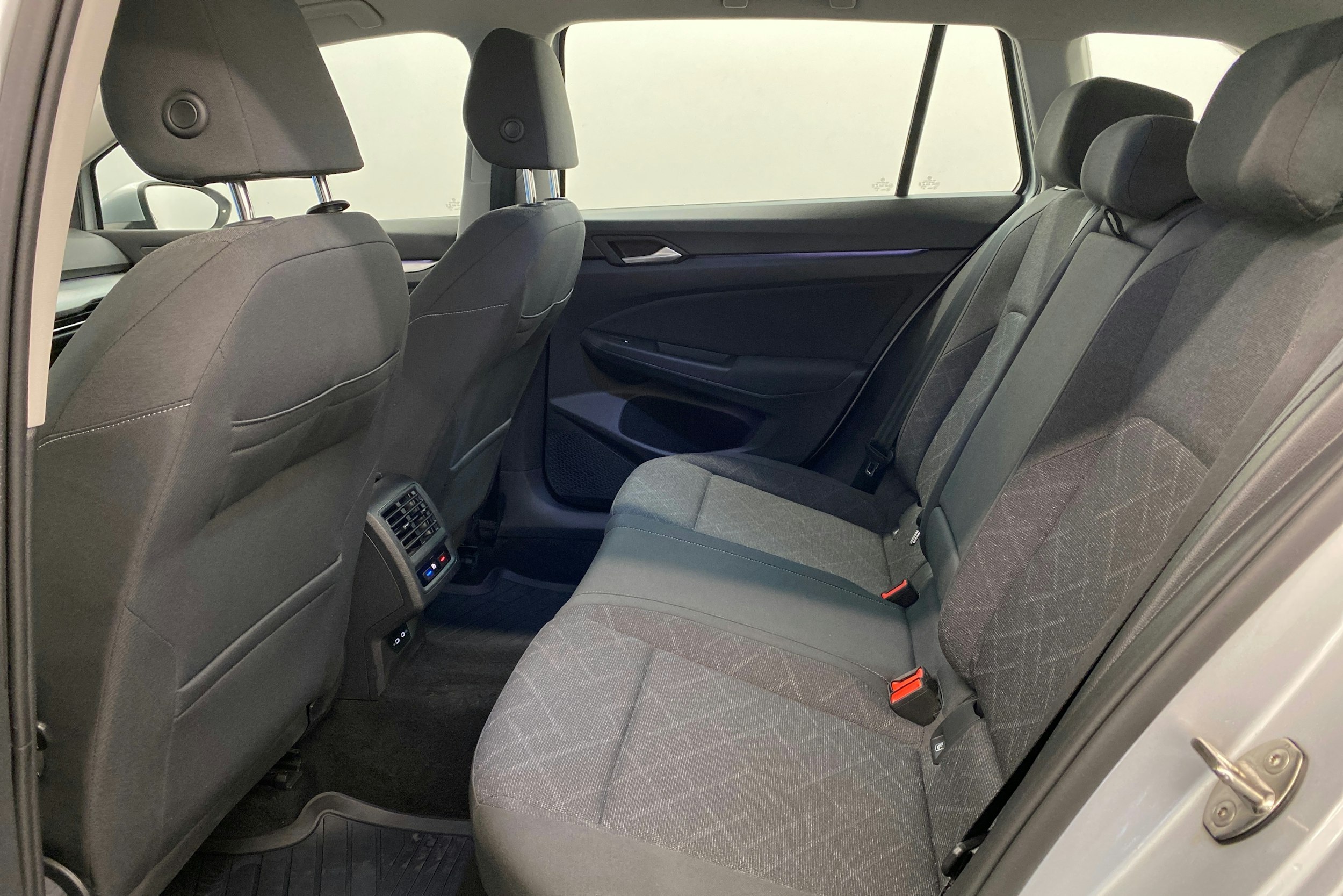 hopea Volkswagen Golf 2021 kuva 29.