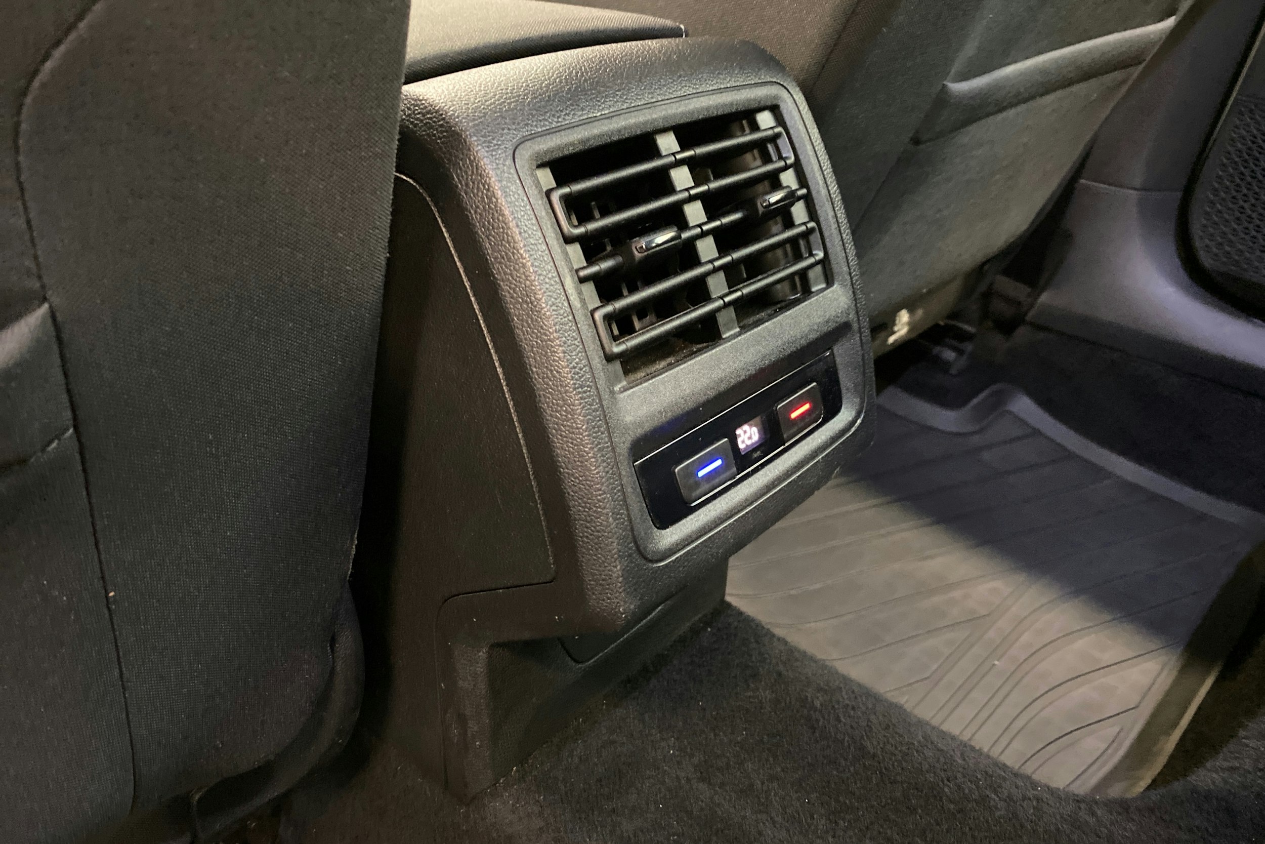 hopea Volkswagen Golf 2021 kuva 30.