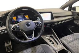 Musta Volkswagen GOLF 2021 kuva 8.