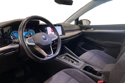 harmaa Volkswagen Golf 2021 kuva 6.