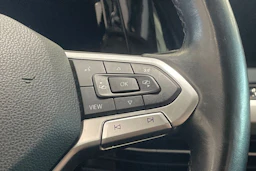 harmaa Volkswagen Golf 2021 kuva 14.