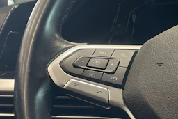 harmaa Volkswagen Golf 2021 kuva 15.