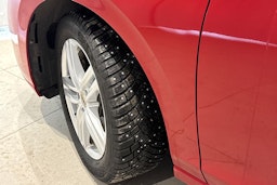 met. punainen Volkswagen Golf 2021 kuva 13.