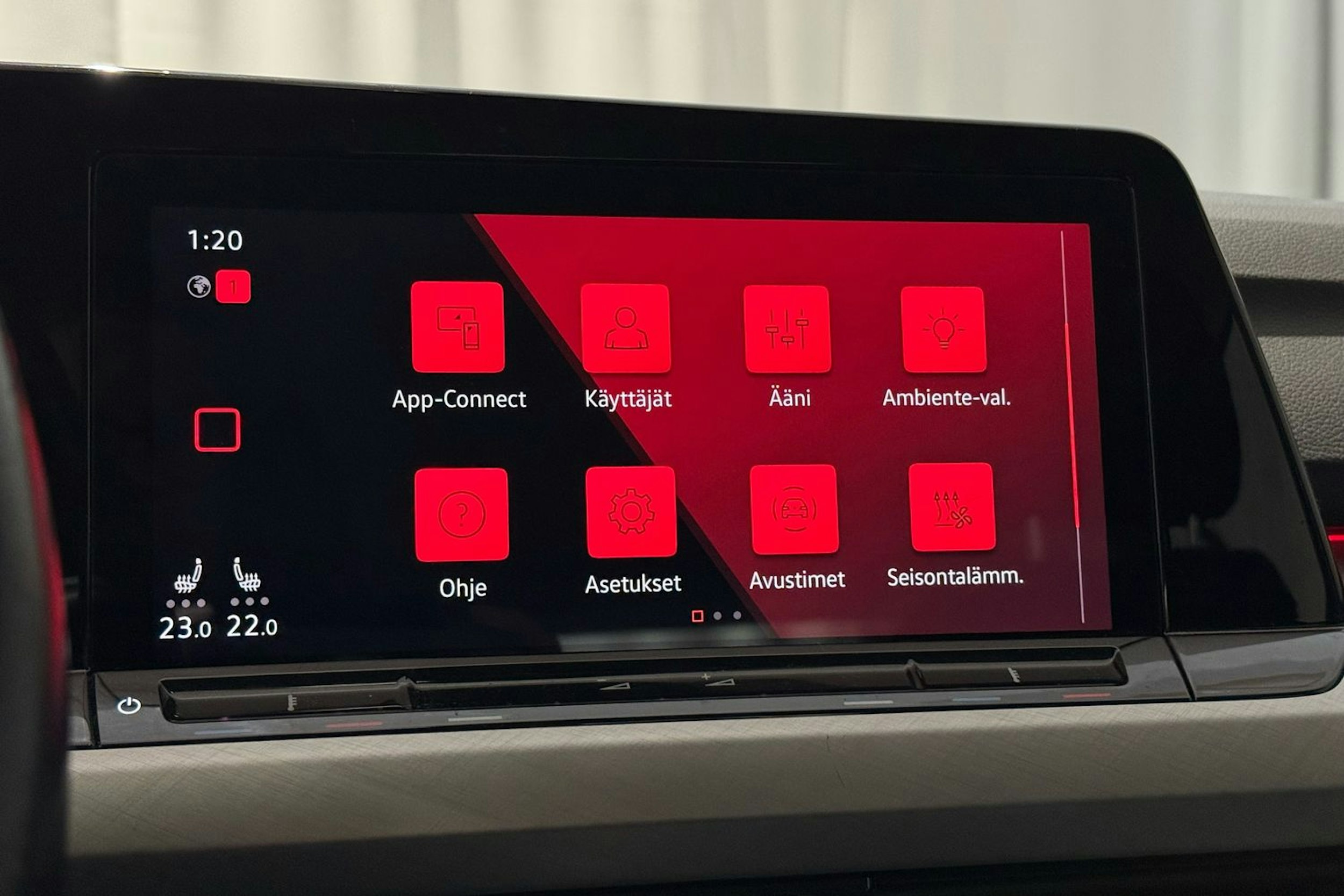 met. punainen Volkswagen Golf 2021 kuva 23.