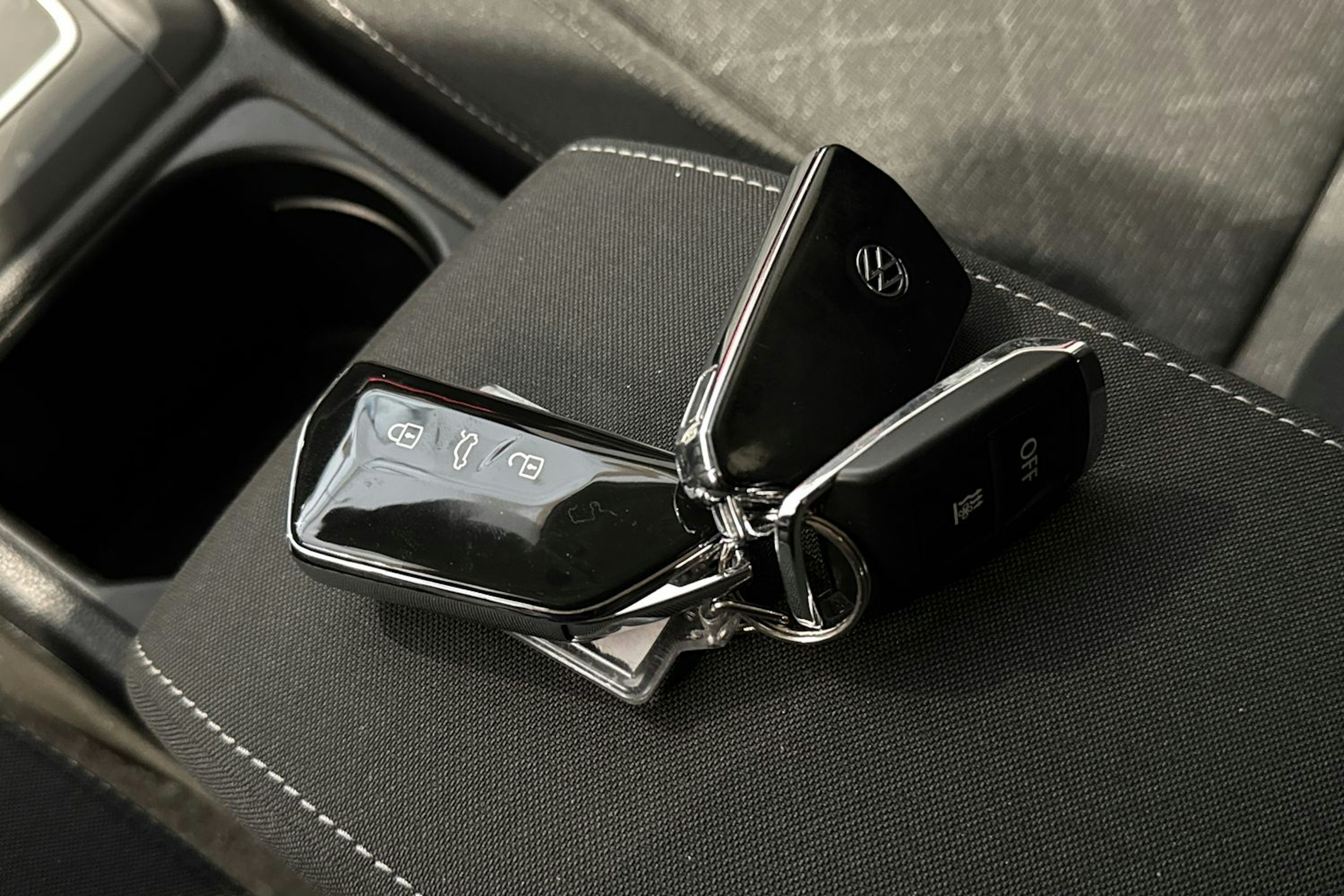 met. punainen Volkswagen Golf 2021 kuva 31.