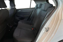 valkoinen Volkswagen Golf 2021 kuva 11.
