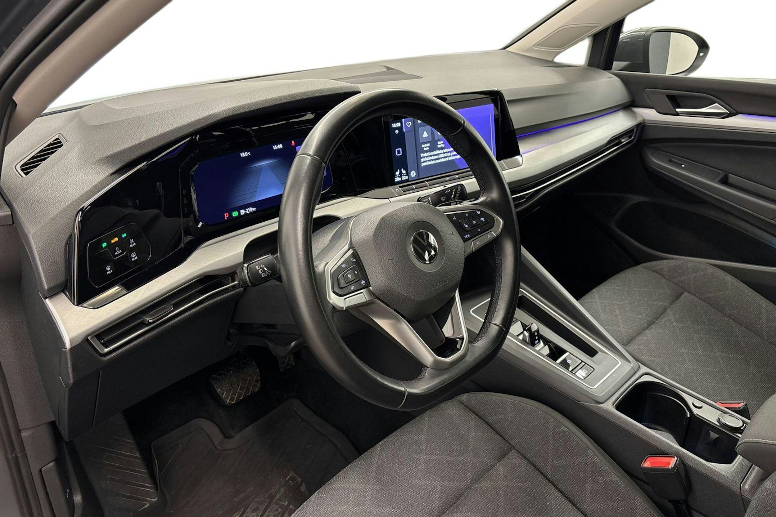 harmaa Volkswagen Golf 2021 kuva 7.