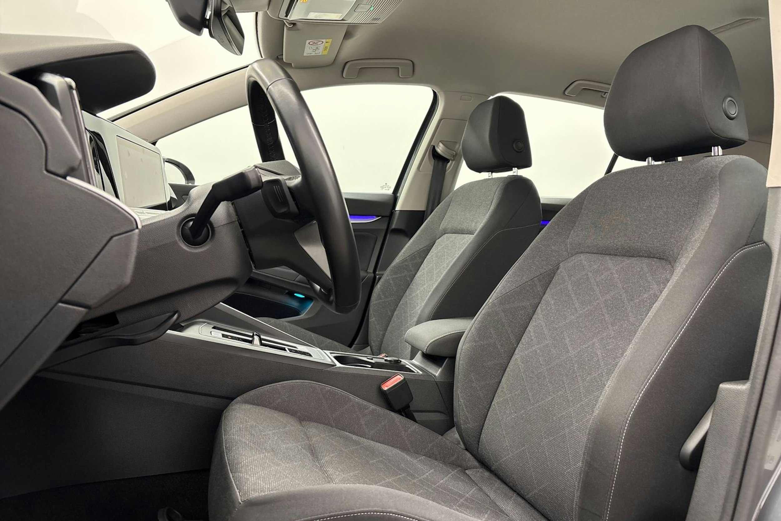 harmaa Volkswagen Golf 2021 kuva 14.