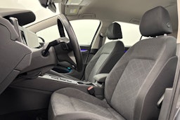 harmaa Volkswagen Golf 2021 kuva 14.