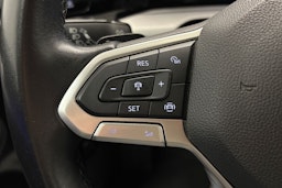 harmaa Volkswagen Golf 2021 kuva 16.