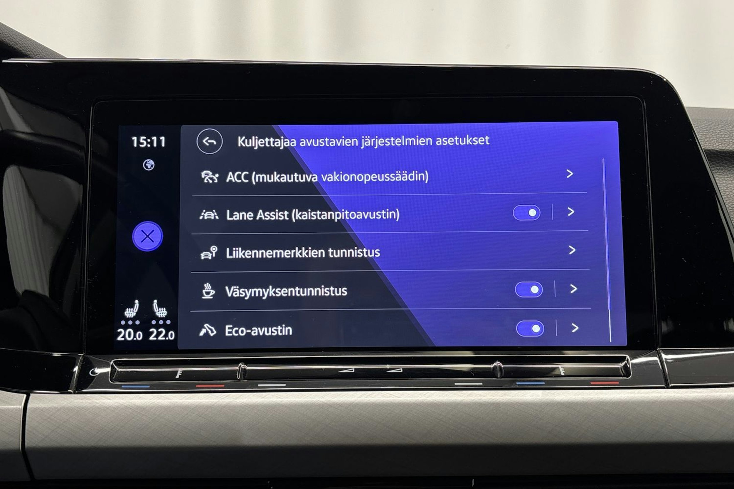 harmaa Volkswagen Golf 2021 kuva 20.