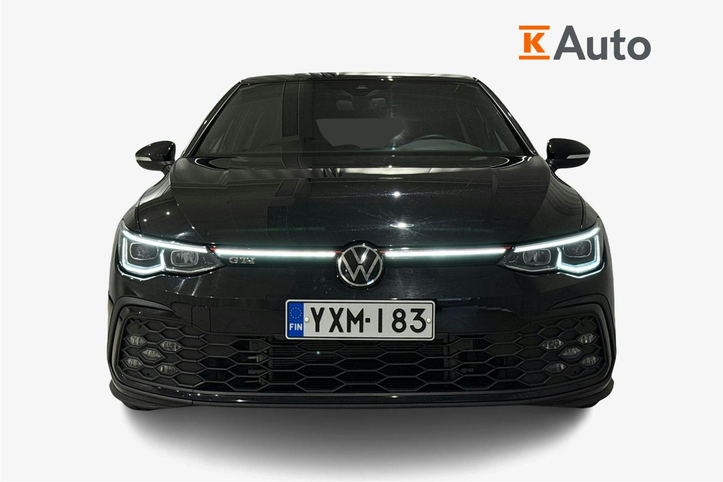 musta Volkswagen Golf 2021 kuva 5.