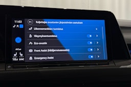 musta Volkswagen Golf 2021 kuva 24.