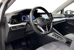 valkoinen Volkswagen Golf 2021 kuva 7.