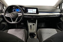 valkoinen Volkswagen Golf 2021 kuva 9.