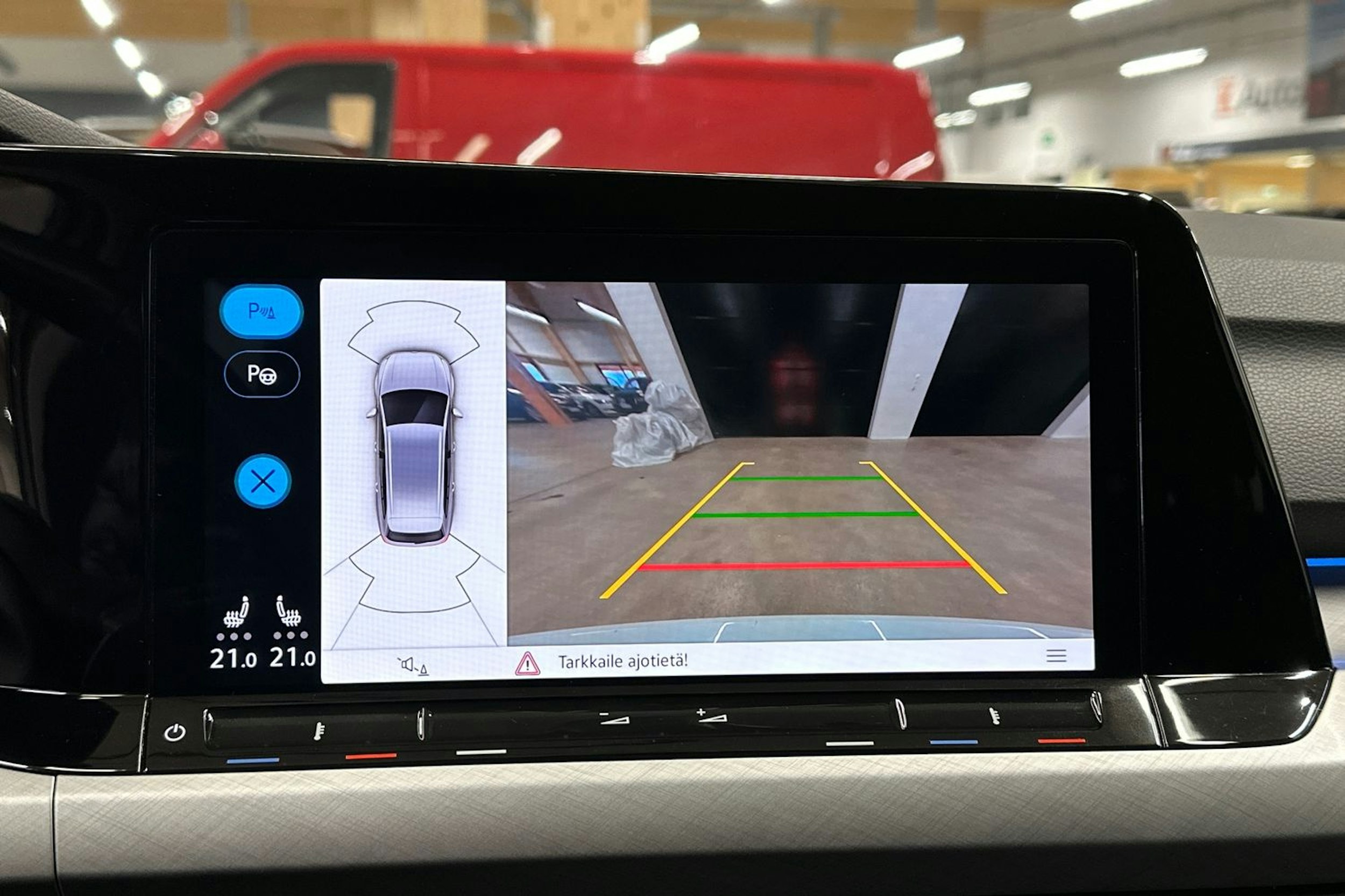 valkoinen Volkswagen Golf 2021 kuva 16.