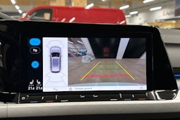 valkoinen Volkswagen Golf 2021 kuva 16.