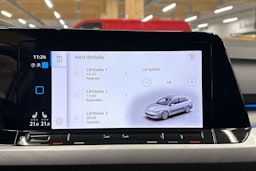 valkoinen Volkswagen Golf 2021 kuva 19.