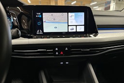 valkoinen Volkswagen Golf 2021 kuva 20.