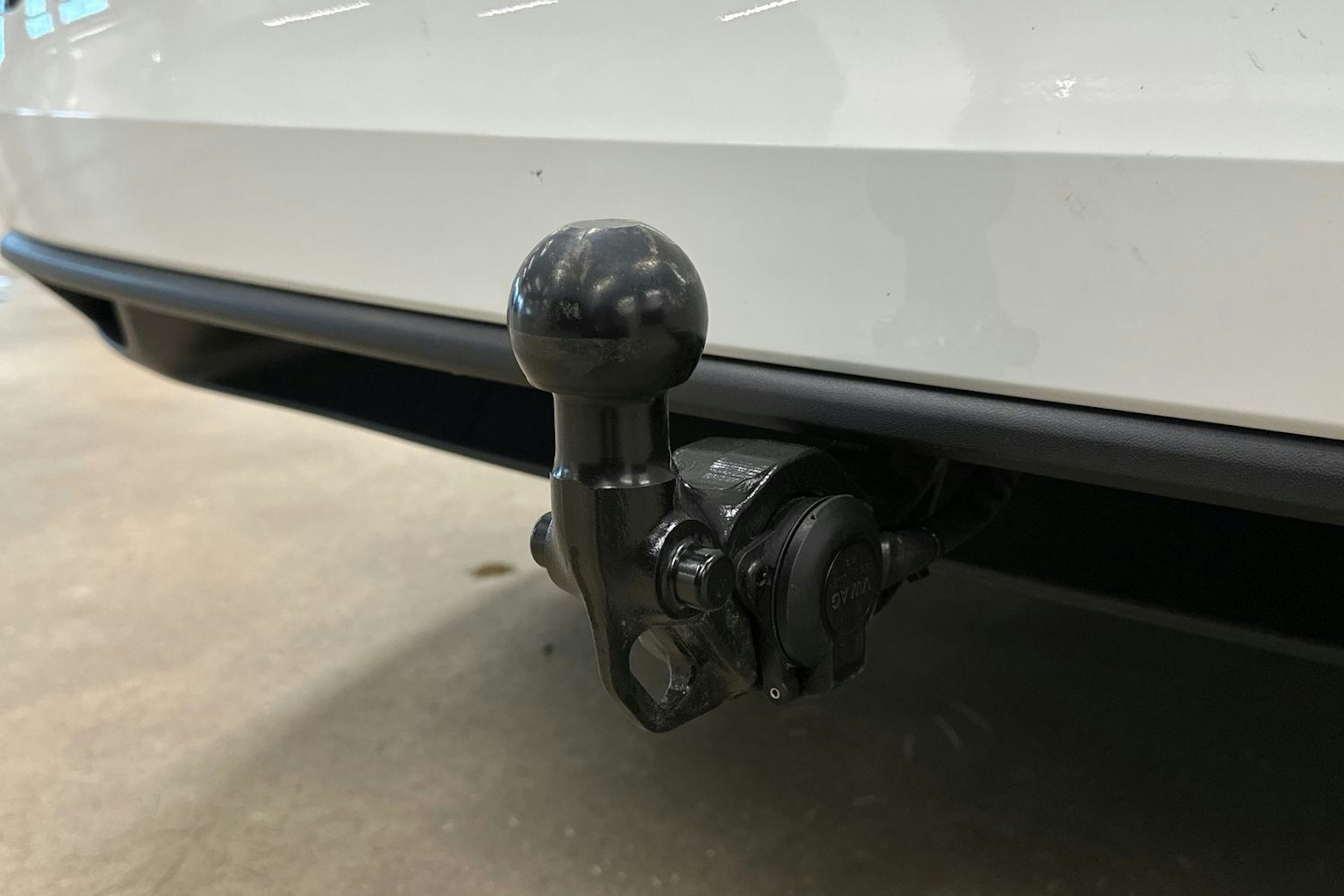 valkoinen Volkswagen Golf 2021 kuva 30.