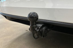 valkoinen Volkswagen Golf 2021 kuva 30.