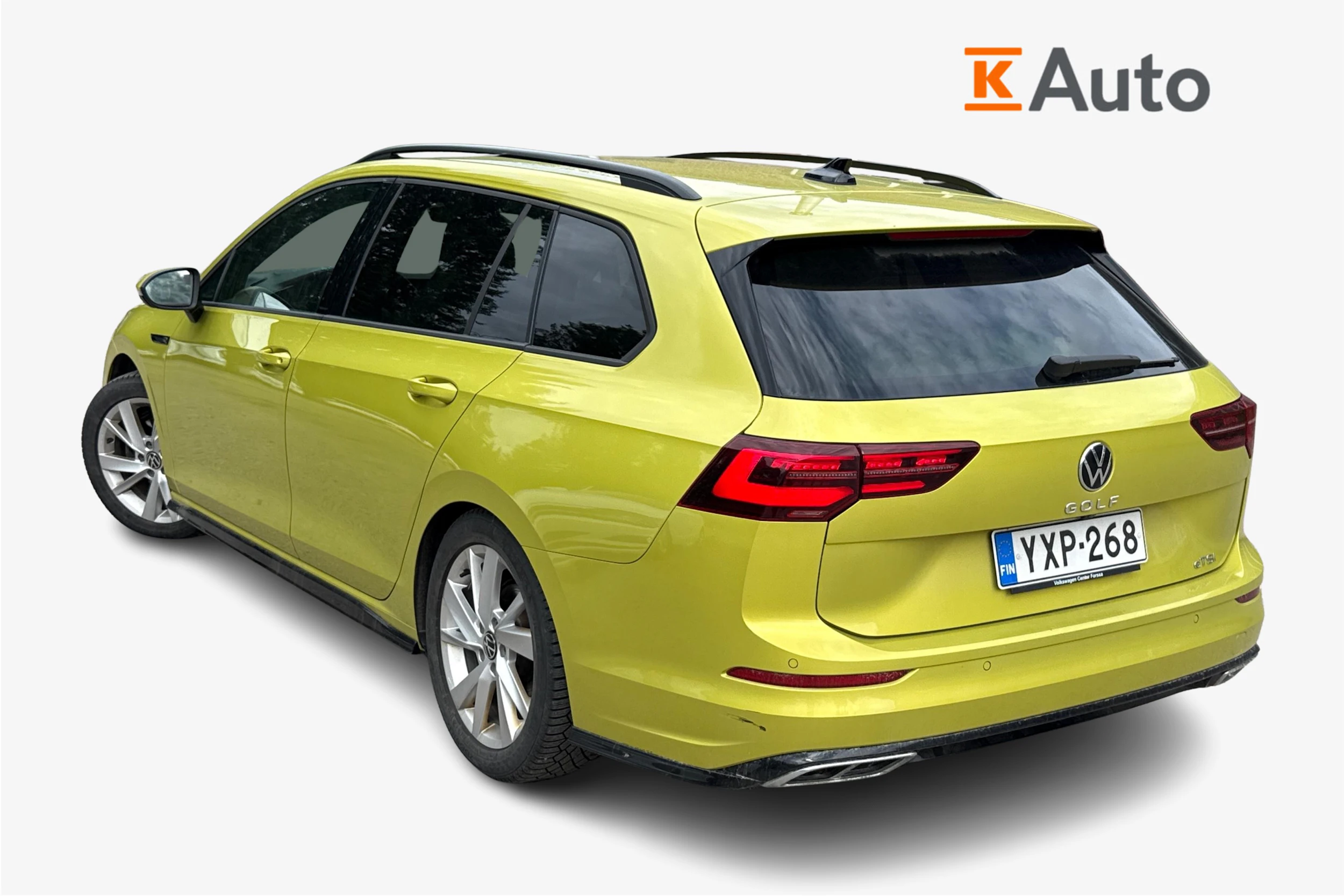 keltainen Volkswagen Golf 2021 kuva 2.