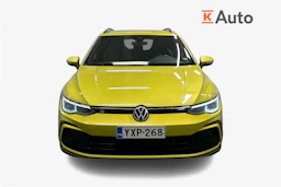 keltainen Volkswagen Golf 2021 kuva 4.
