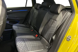 keltainen Volkswagen Golf 2021 kuva 8.