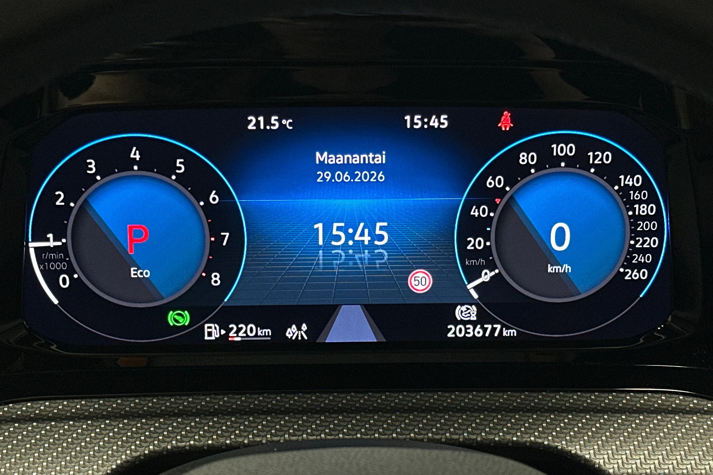 keltainen Volkswagen Golf 2021 kuva 13.