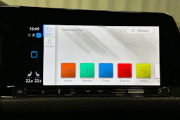keltainen Volkswagen Golf 2021 kuva 25.
