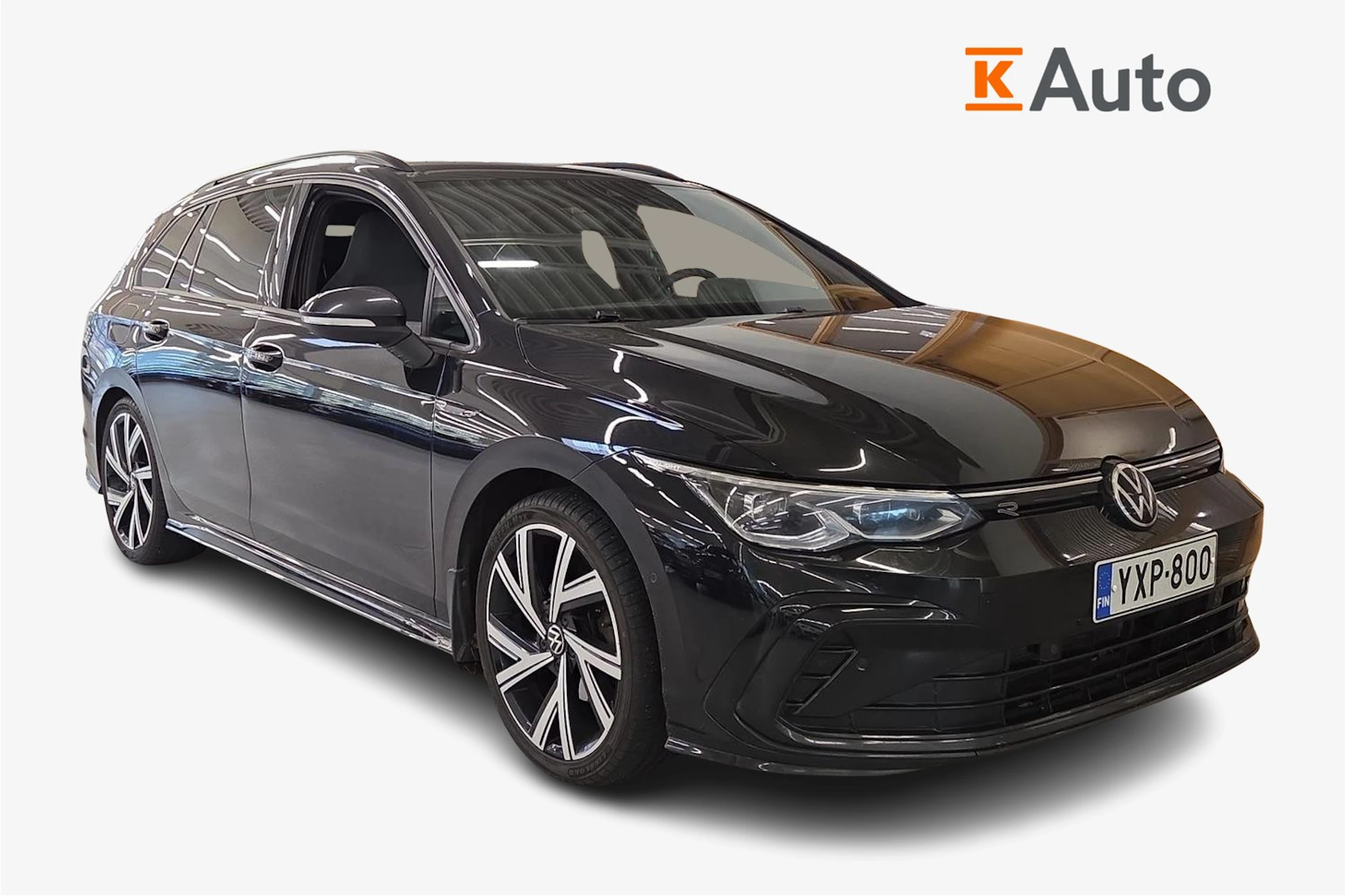 Musta Volkswagen GOLF 2021 kuva 1.