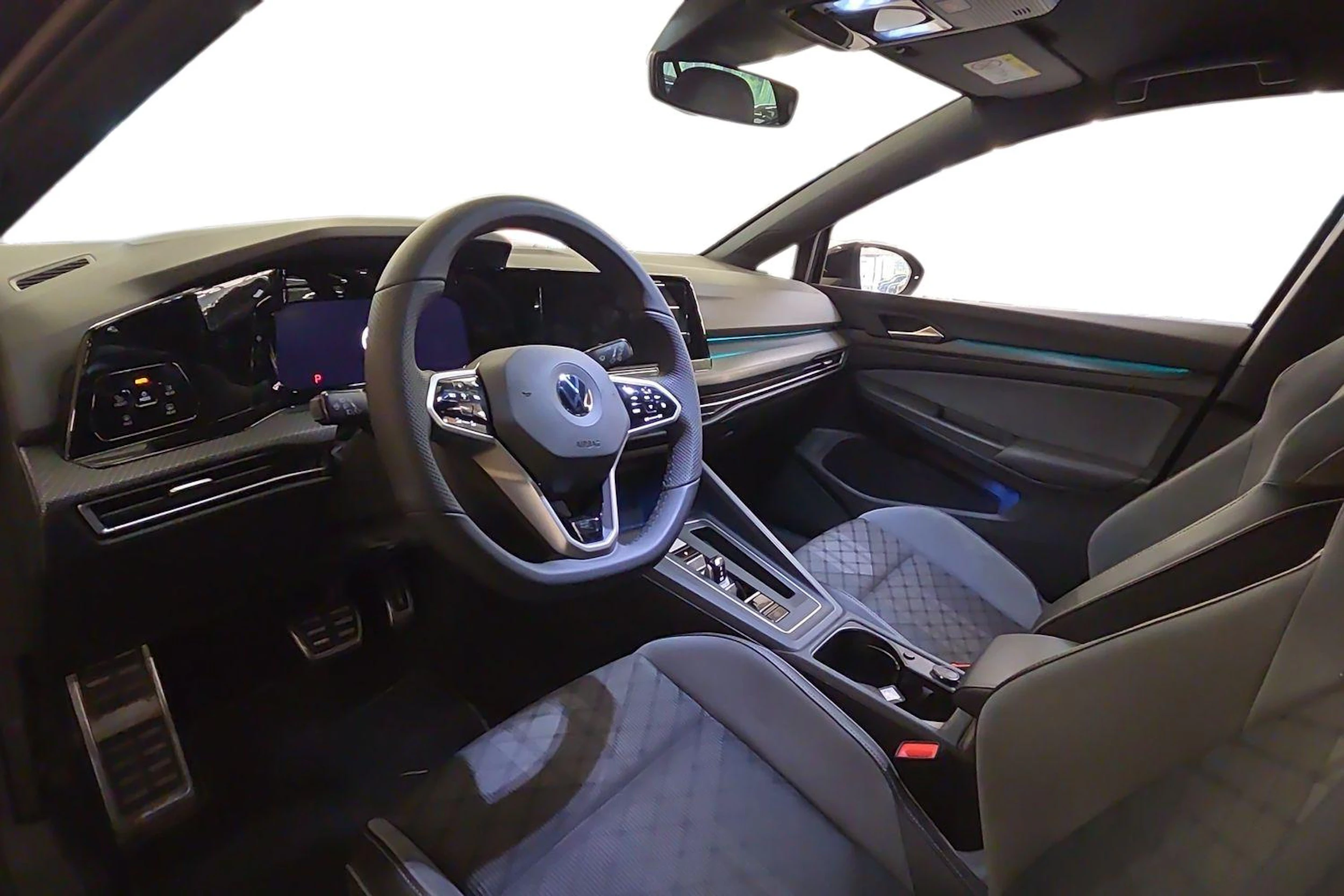 Musta Volkswagen GOLF 2021 kuva 3.