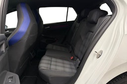 Valkoinen Volkswagen GOLF 2021 kuva 10.