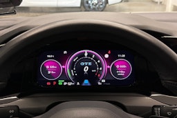 Valkoinen Volkswagen GOLF 2021 kuva 18.