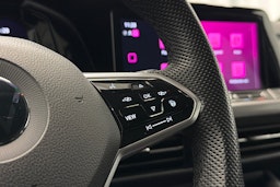 Valkoinen Volkswagen GOLF 2021 kuva 20.