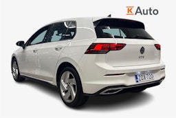 valkoinen Volkswagen Golf 2021 kuva 2.