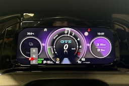valkoinen Volkswagen Golf 2021 kuva 17.