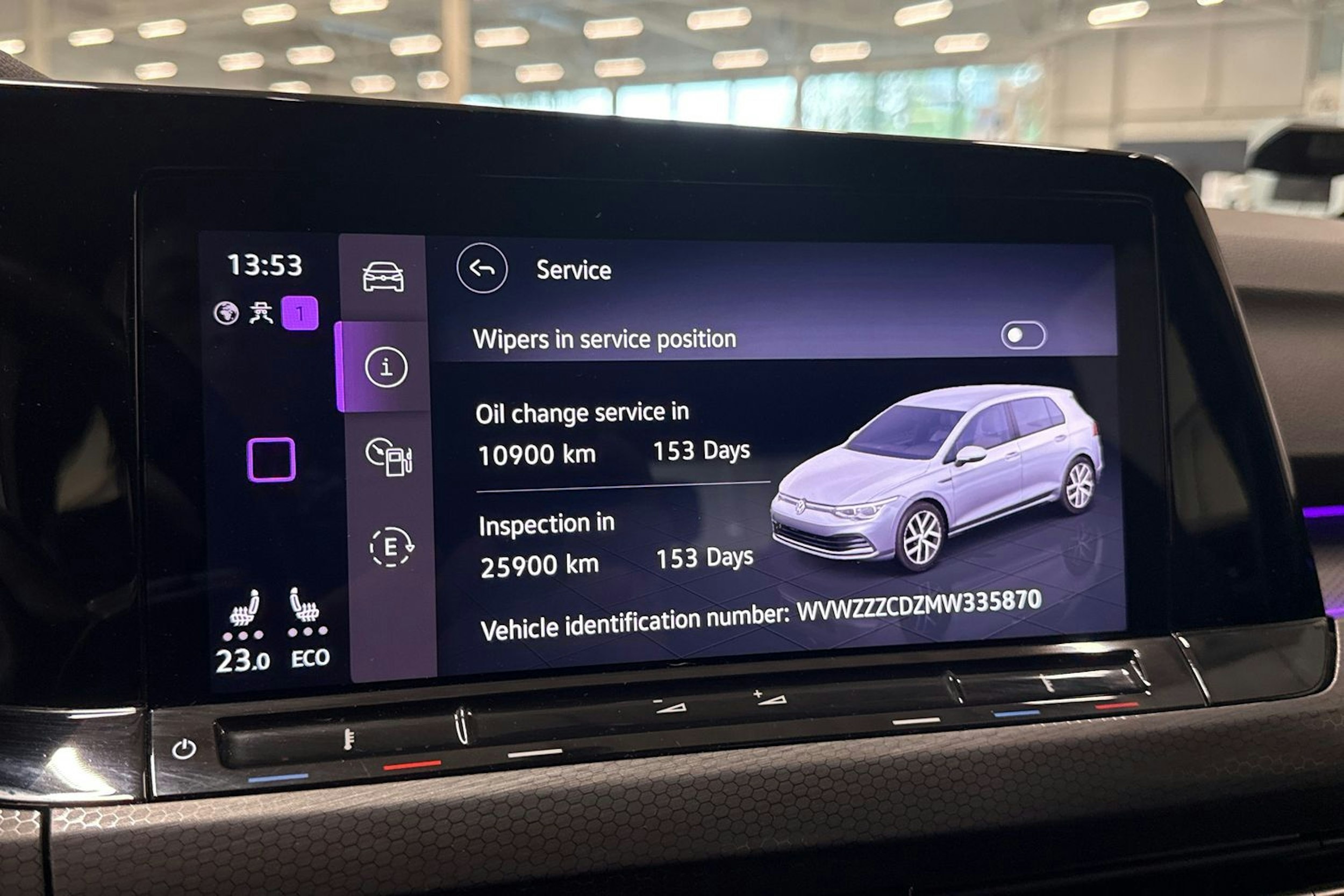 valkoinen Volkswagen Golf 2021 kuva 21.
